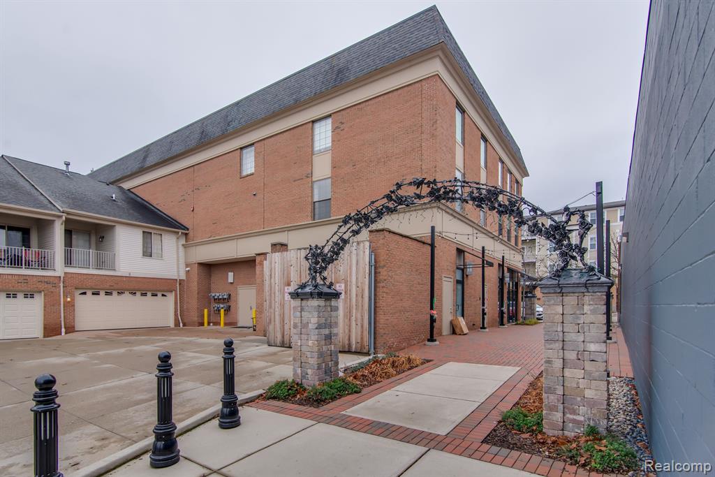 3393 Auburn Road, Unit 4 Auburn Hills, MI 48326 - Photo 22 of 23