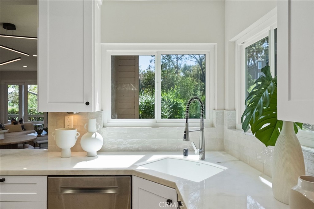 55 Highland, Unit 31 Irvine, CA 92603 - Photo 16 of 54