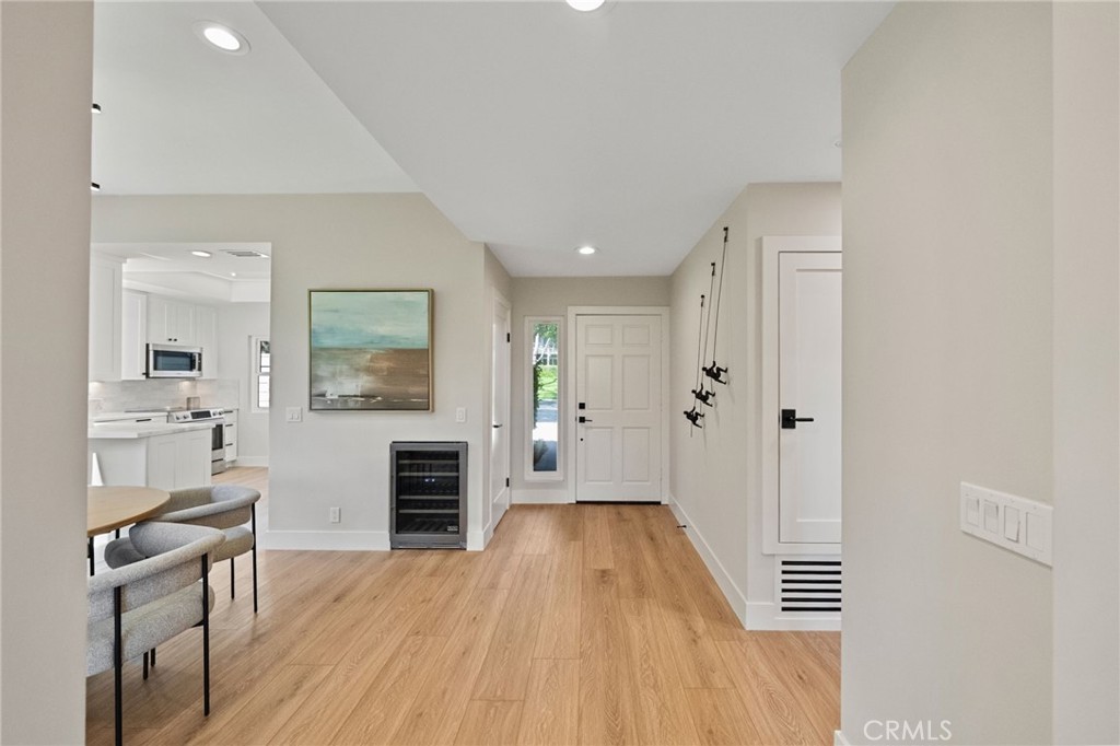 55 Highland, Unit 31 Irvine, CA 92603 - Photo 5 of 54