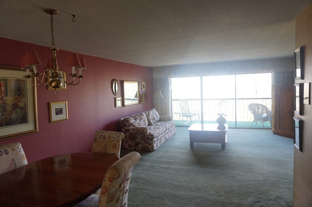 3 Summit Drive, Unit 19 Reading, MA 01867 - Photo 2 of 19