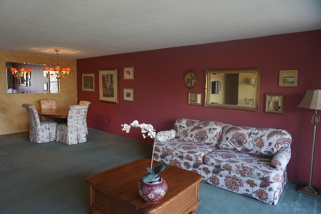 3 Summit Drive, Unit 19 Reading, MA 01867 - Photo 5 of 19