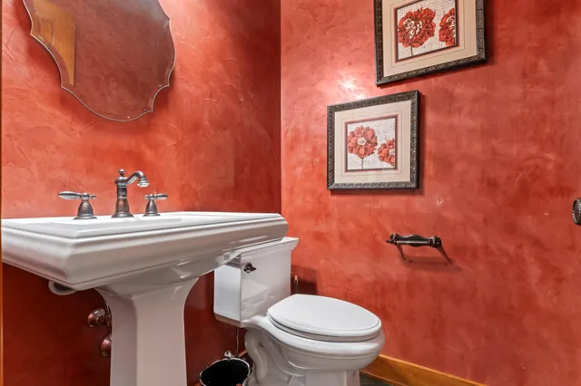 $1,490,000 | 1211 Lonsdale Boulevard East, Northfield, MN 55057