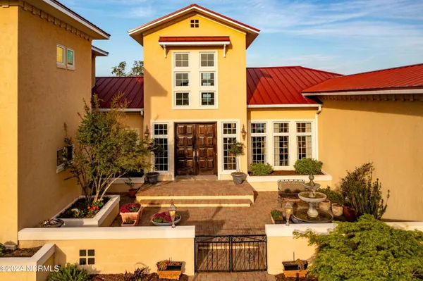 $2,139,000 | 6054 Dolphin Road, Oriental, NC 28571