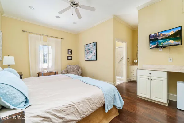 $2,139,000 | 6054 Dolphin Road, Oriental, NC 28571