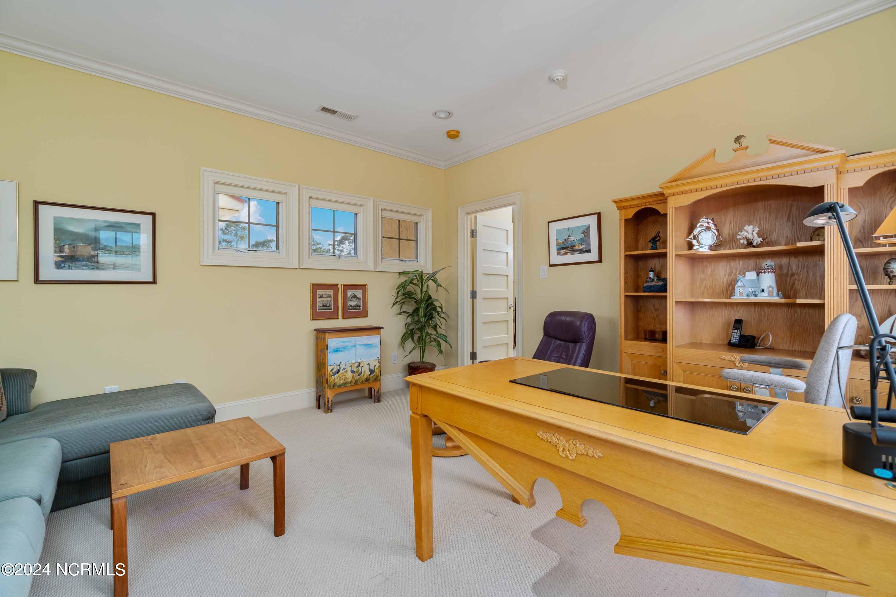 6054 Dolphin Road Oriental, NC 28571 - Photo 47 of 76 Sitting Area