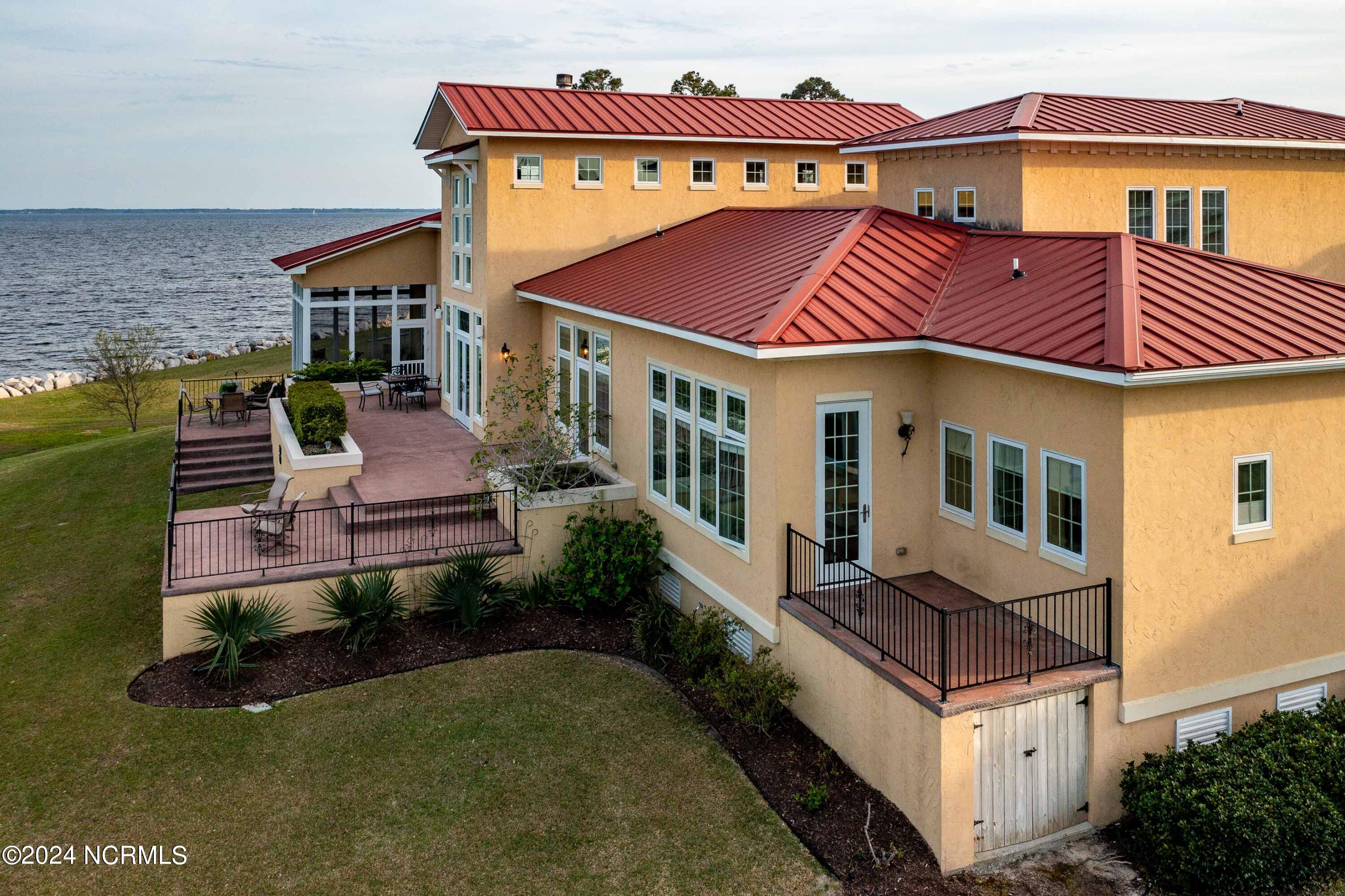 6054 Dolphin Road Oriental, NC 28571 - Photo 5 of 76 Beautiful Standing Seam Roof