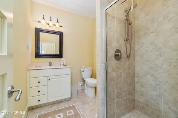 $2,139,000 | 6054 Dolphin Road, Oriental, NC 28571