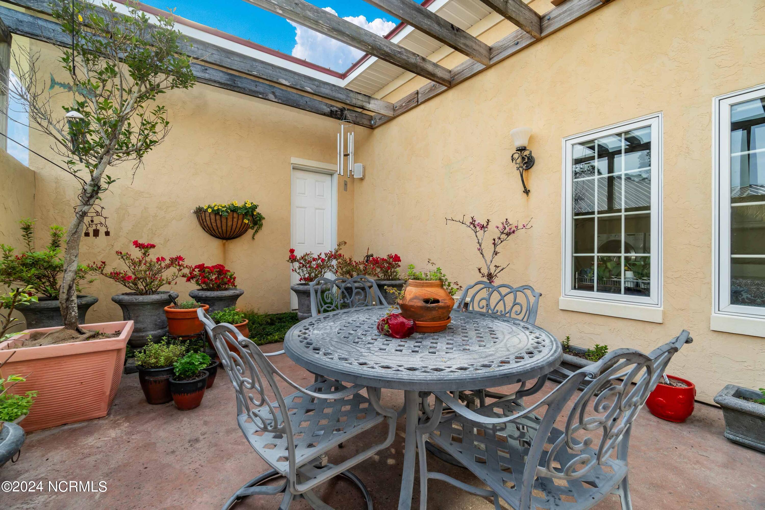 6054 Dolphin Road Oriental, NC 28571 - Photo 53 of 76 Walled Herb Garden