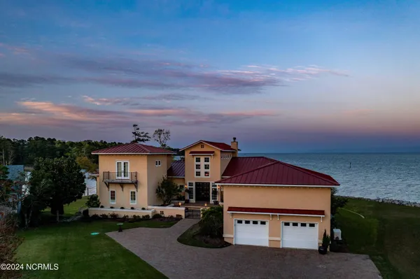 $2,139,000 | 6054 Dolphin Road, Oriental, NC 28571