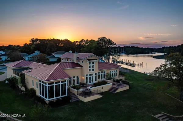 $2,139,000 | 6054 Dolphin Road, Oriental, NC 28571