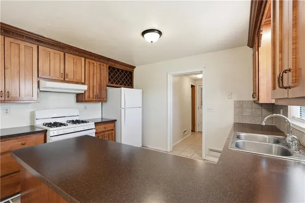 $183,000 | 9412 East 70th Terrace, Raytown, MO 64133