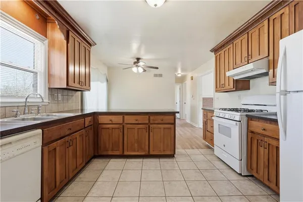 $183,000 | 9412 East 70th Terrace, Raytown, MO 64133