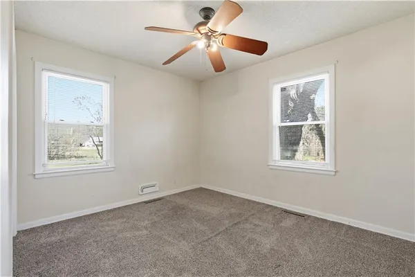 $183,000 | 9412 East 70th Terrace, Raytown, MO 64133
