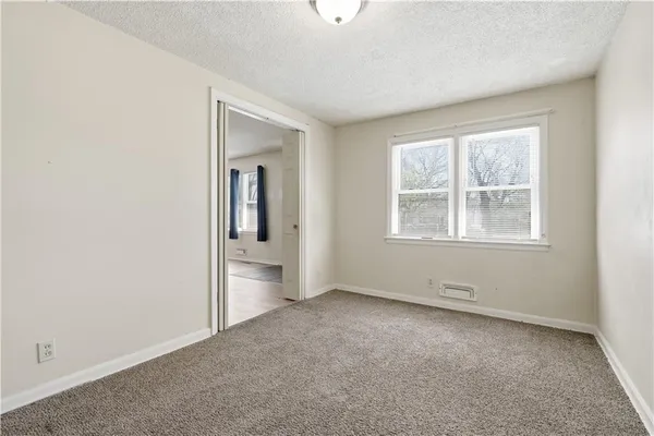 $183,000 | 9412 East 70th Terrace, Raytown, MO 64133