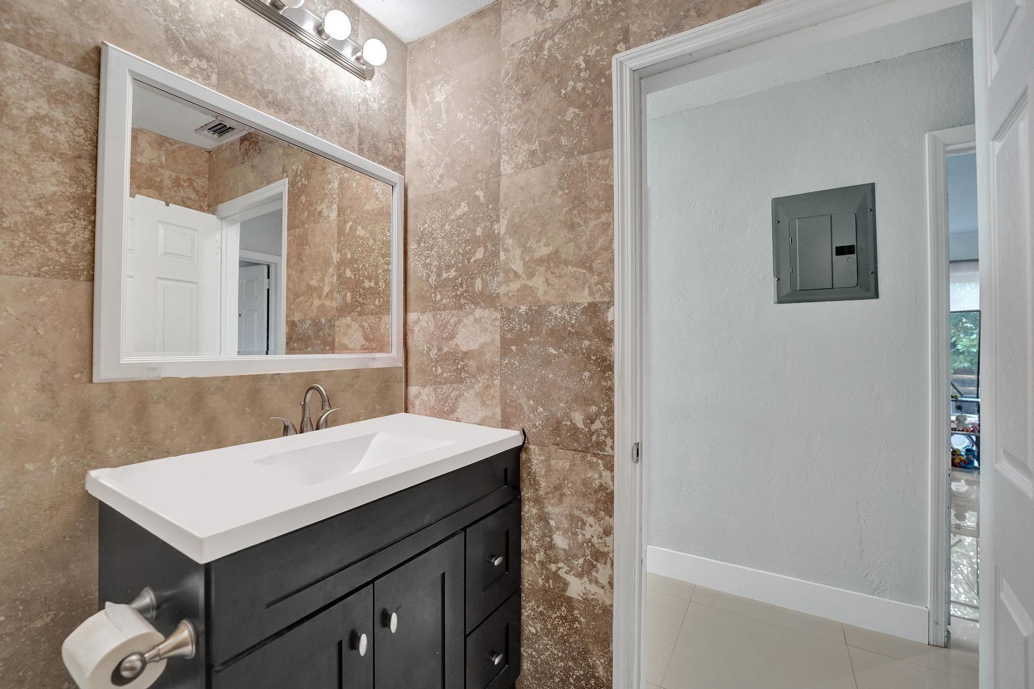 3322 McKinley Street Hollywood, FL 33021 - Photo 24 of 63 Photo 24