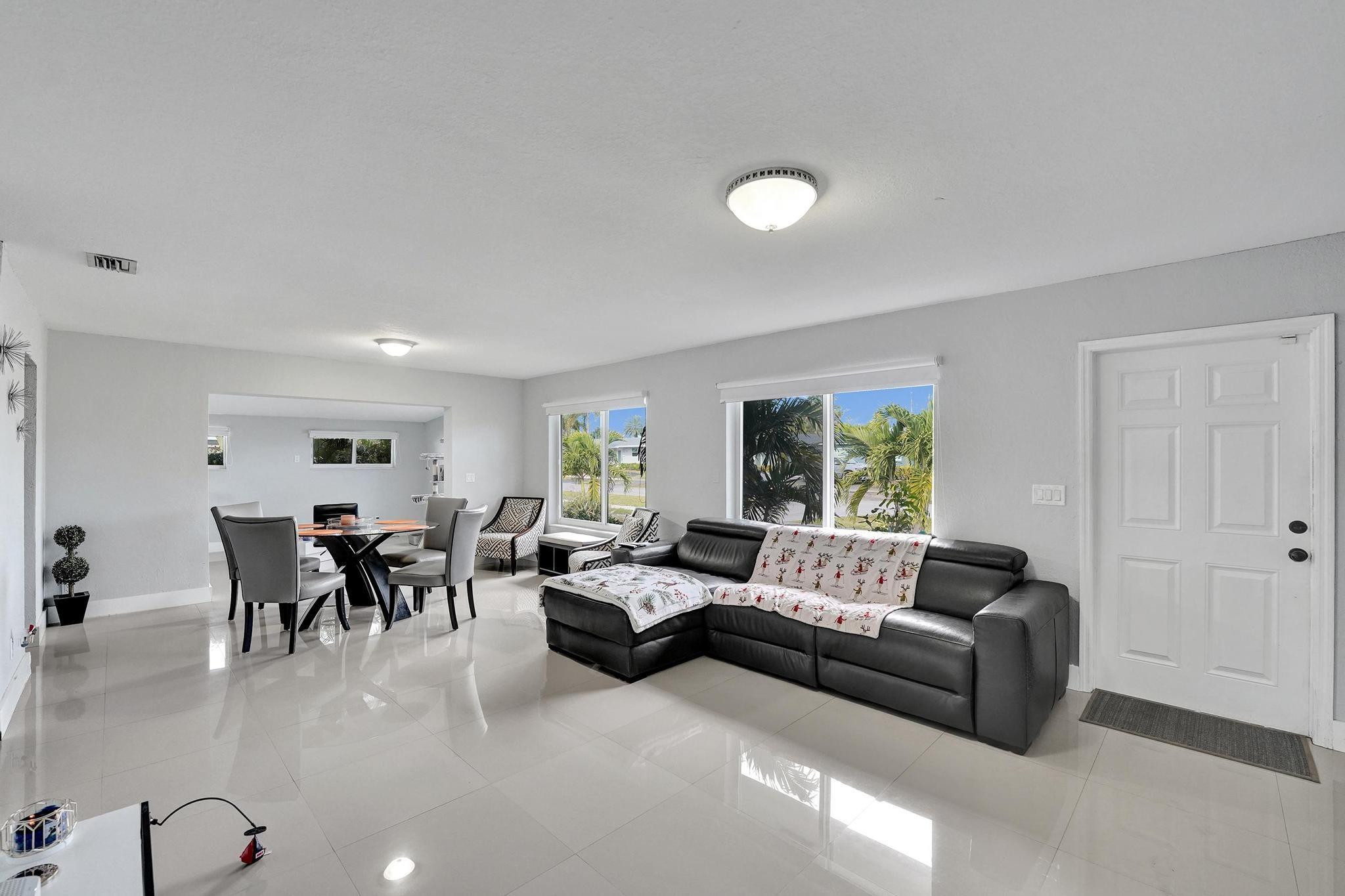 3322 McKinley Street Hollywood, FL 33021 - Photo 6 of 63 Photo 6