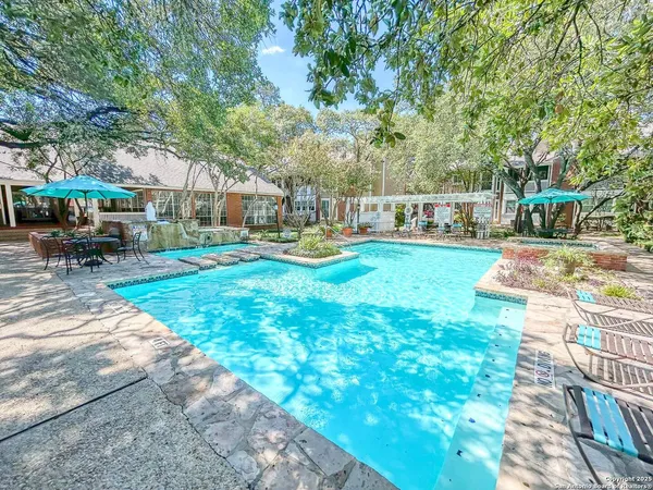 $1,450 | 13130 Blanco Road, Unit 904, San Antonio, TX 78216