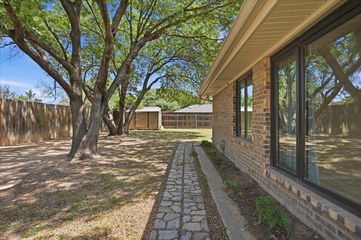 4902 77th Street Lubbock, TX 79424 - Photo 32 of 34 37-nmsw-77th-37