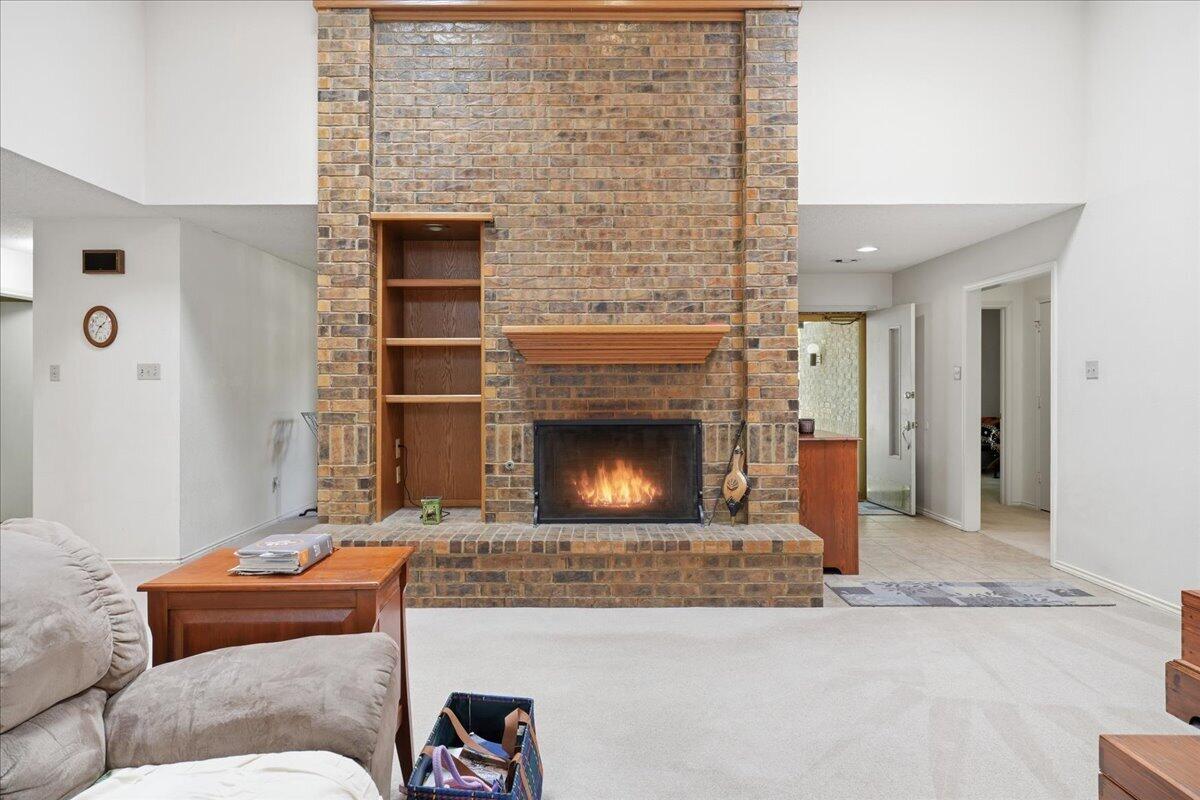 4902 77th Street Lubbock, TX 79424 - Photo 4 of 34 09-nmsw-77th-9