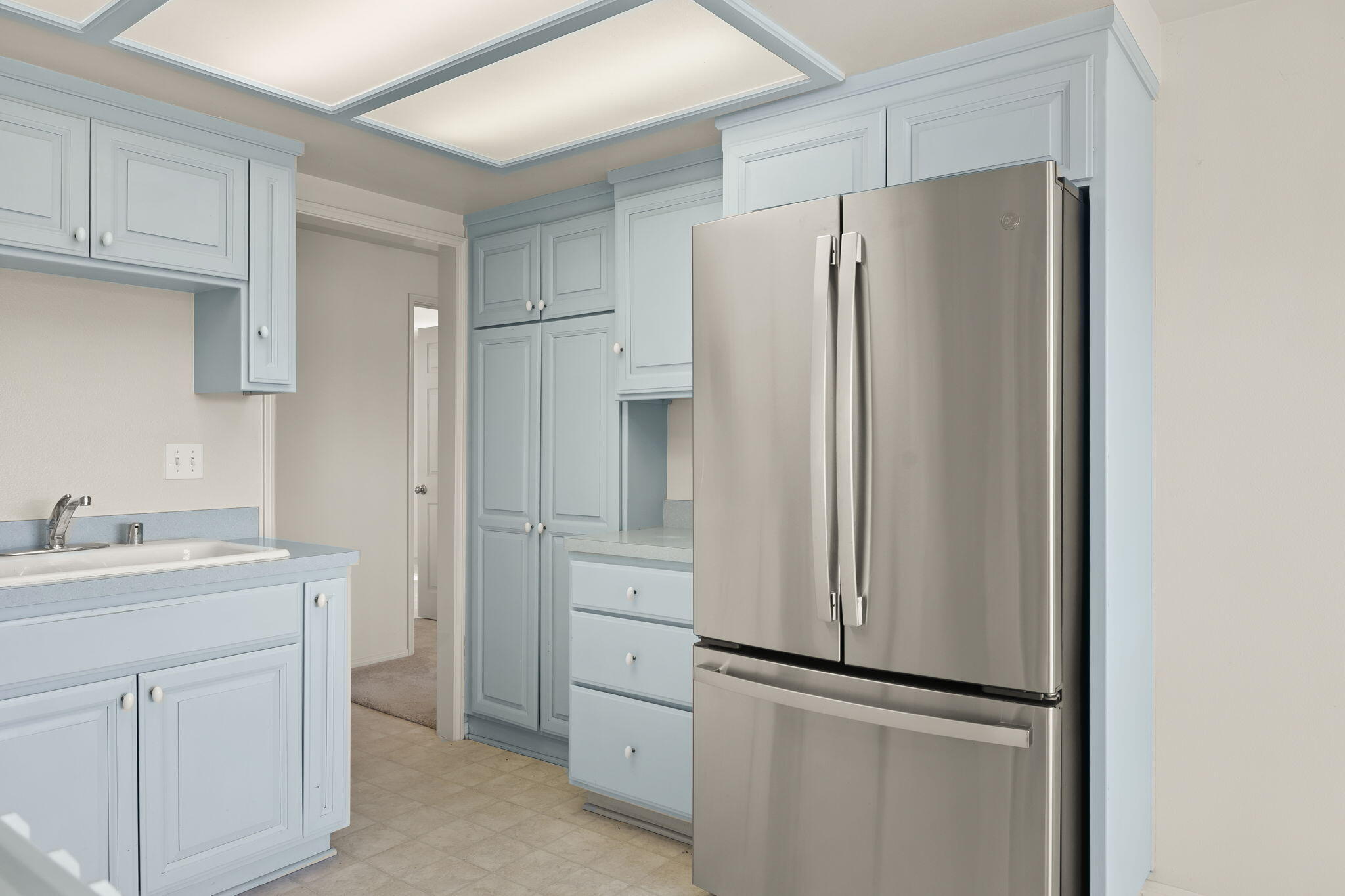 248 Old Grade Road Oak View, CA 93022 - Photo 11 of 41 a view of cabinets with wooden floor