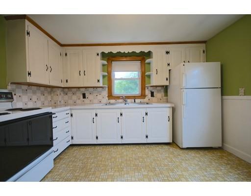 20 Hollis Road Lynn, MA 01904 - Photo 3 of 24 Gallery Image 3