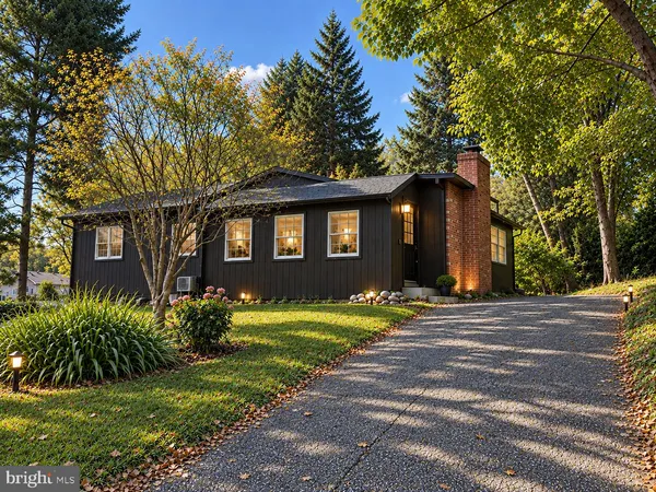 $395,000 | 411 Cardinal Drive, Front Royal, VA 22630
