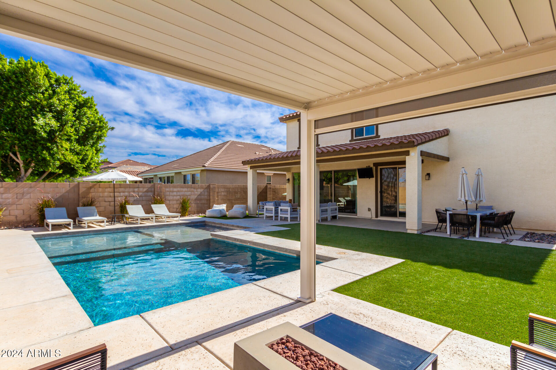3054 East Rochelle Street Mesa, AZ 85213 - Photo 7 of 41 61-Rochelle