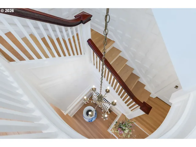 a view of a living room with furniture