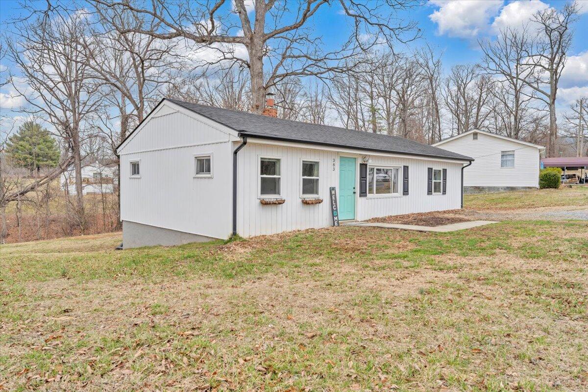 383 Ridge Road Troutville, VA 24175 - Photo 4 of 39 39-MIB02341-R5