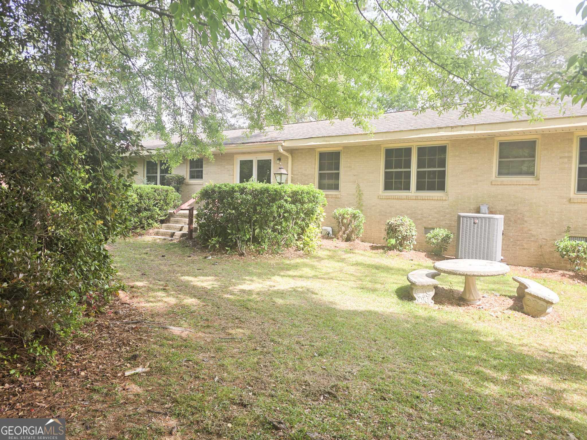 1712 Briarcliff Road Milledgeville, GA 31061 - Photo 36 of 38 a view of a house with swimming pool