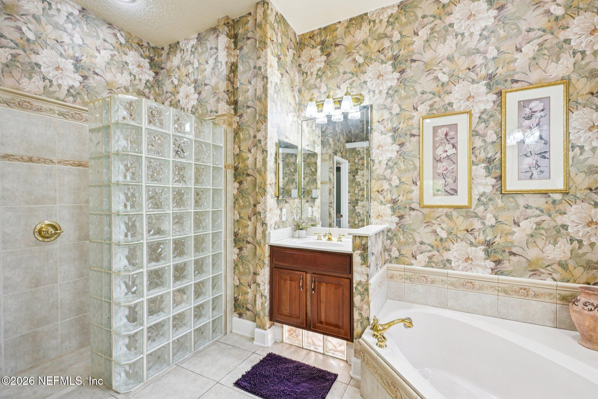 1801 Wards Landing Court Fleming Island, FL 32003 - Photo 28 of 60 Primary bathroom