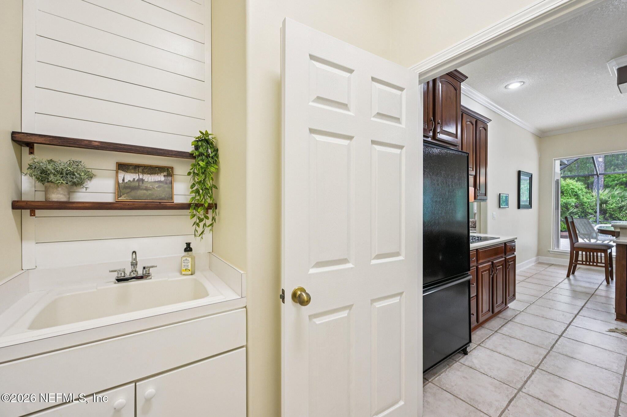1801 Wards Landing Court Fleming Island, FL 32003 - Photo 38 of 60 Laundry Room view 2