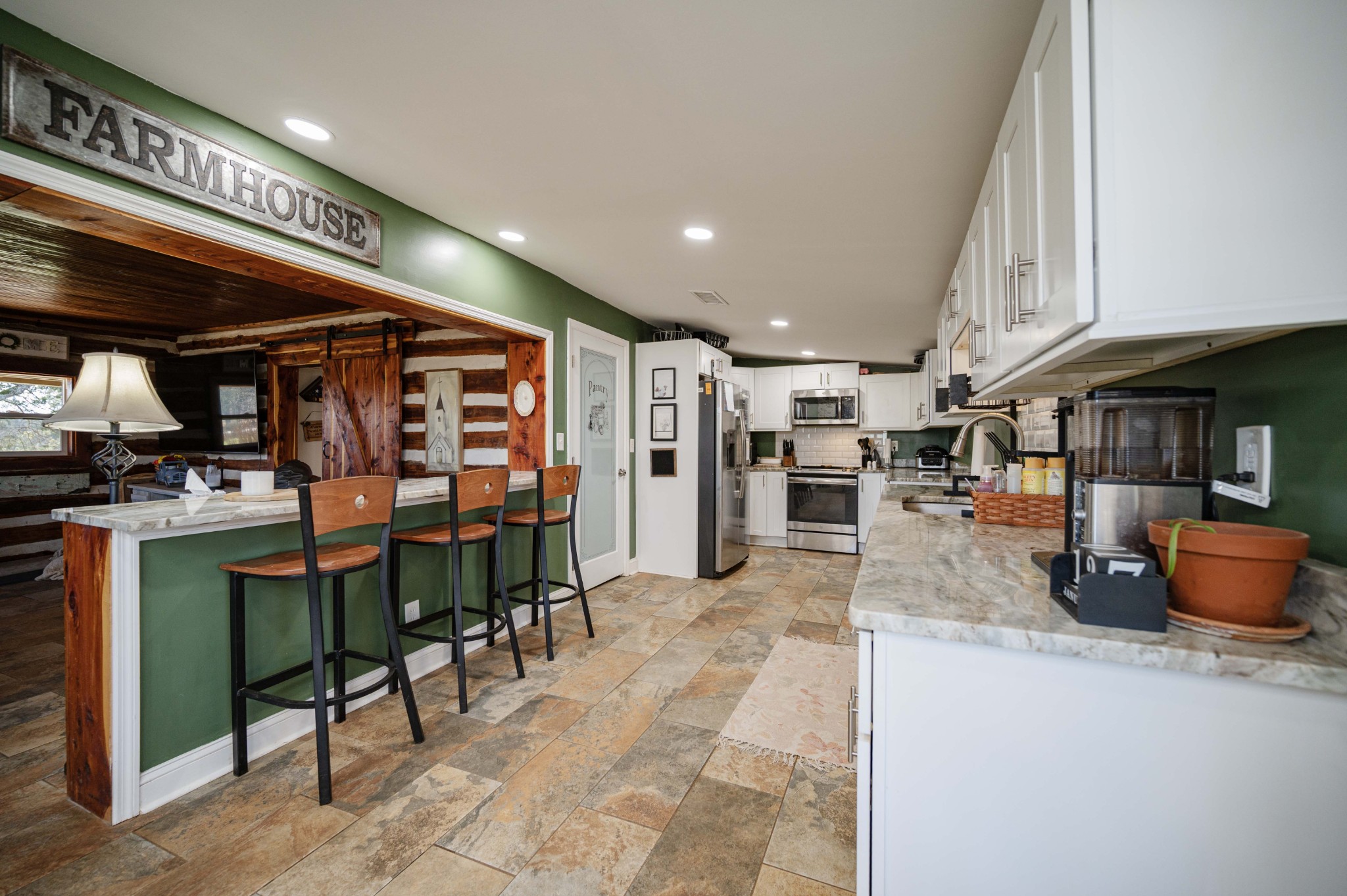 9202 Link Road Christiana, TN 37037 - Photo 11 of 37 a lobby with furniture and window