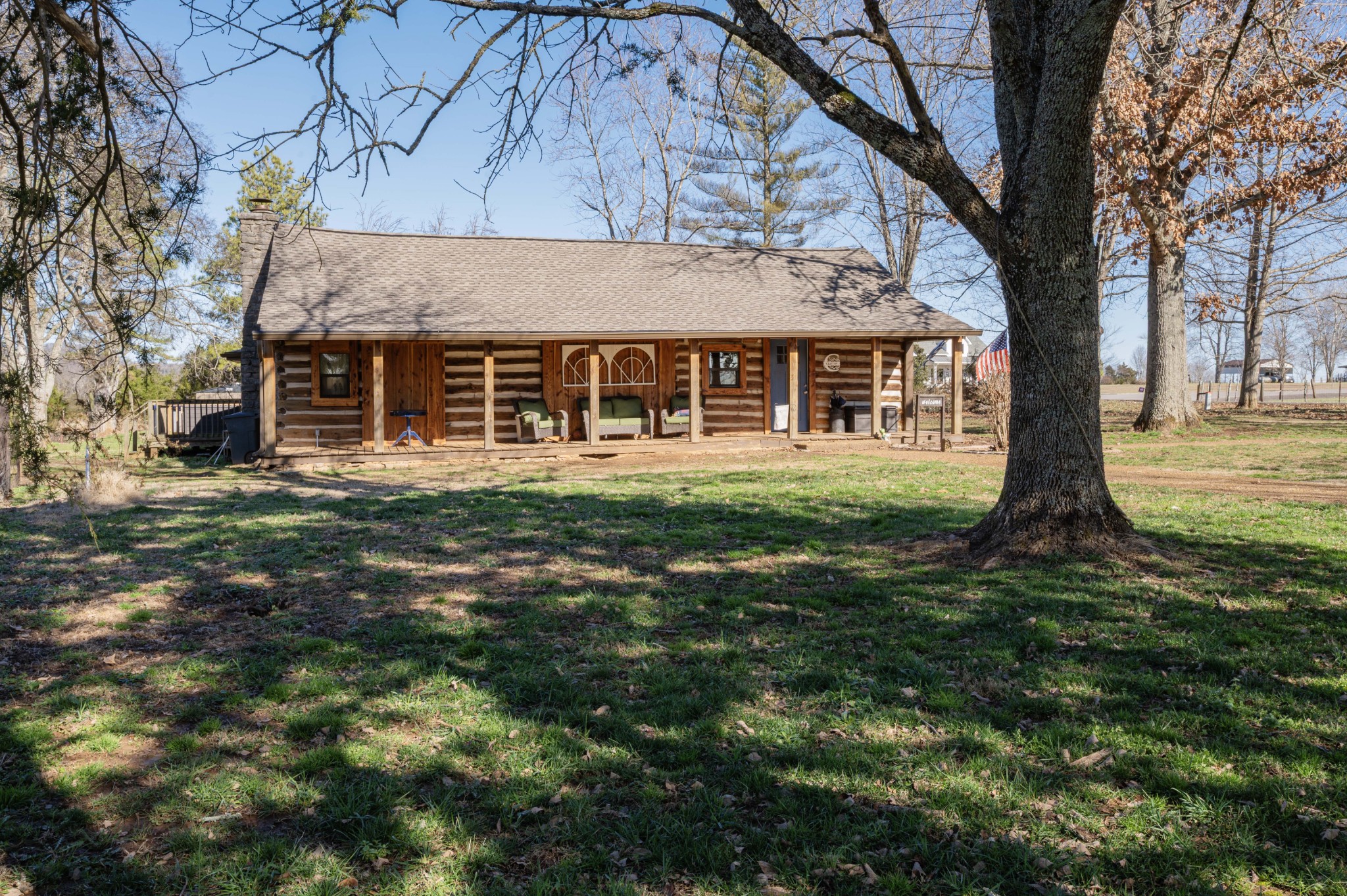 9202 Link Road Christiana, TN 37037 - Photo 2 of 37 front view of a house with a yard