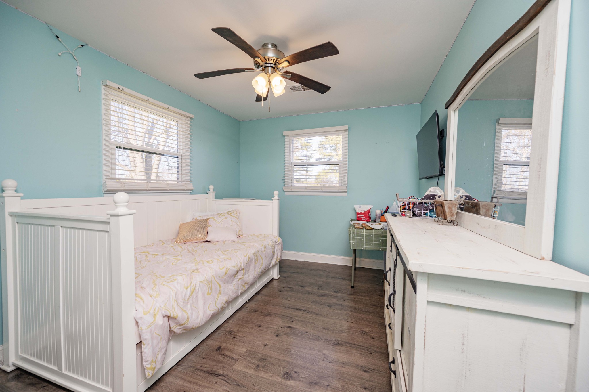9202 Link Road Christiana, TN 37037 - Photo 26 of 37 a living room with a bed furniture and a window