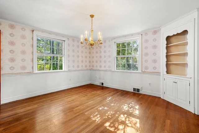 $1,195,000 | 25 Yorkshire Road, Dover, MA 02030