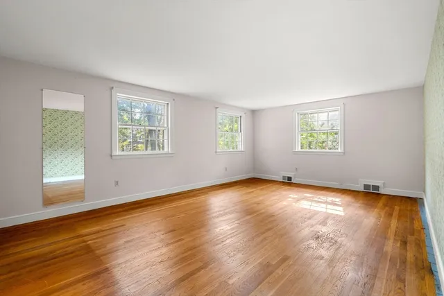 $1,195,000 | 25 Yorkshire Road, Dover, MA 02030