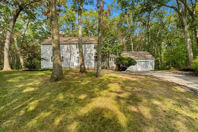 $1,195,000 | 25 Yorkshire Road, Dover, MA 02030