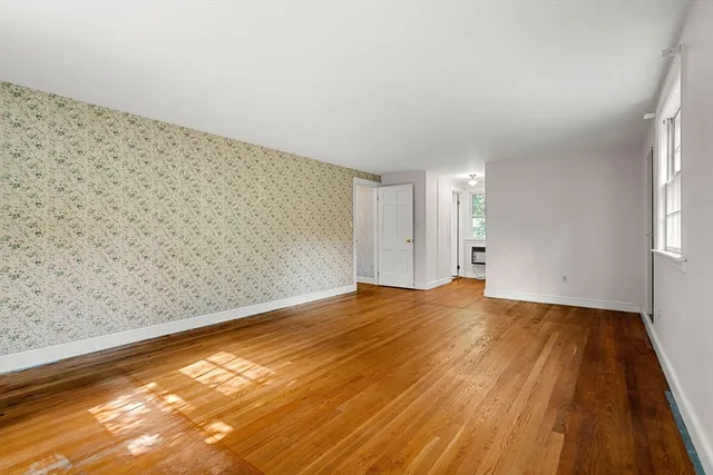 $1,195,000 | 25 Yorkshire Road, Dover, MA 02030