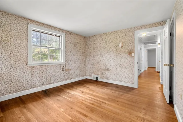 $1,195,000 | 25 Yorkshire Road, Dover, MA 02030