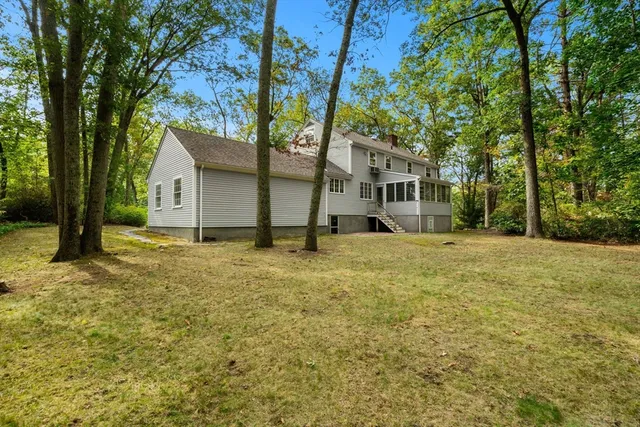 $1,195,000 | 25 Yorkshire Road, Dover, MA 02030