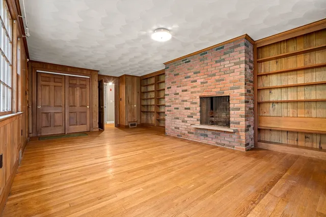 $1,195,000 | 25 Yorkshire Road, Dover, MA 02030