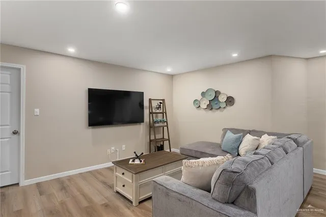 $1,975 | 200 East Yuma Avenue, Unit 21, McAllen, TX 78503