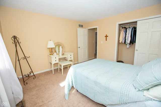 $238,000 | 8105 Foxchase Drive, Indianapolis, IN 46256