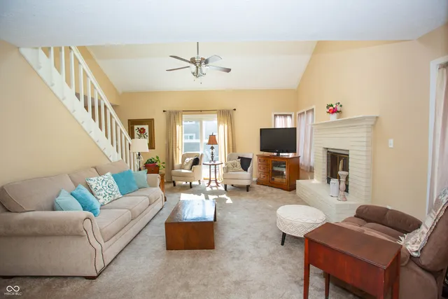 $238,000 | 8105 Foxchase Drive, Indianapolis, IN 46256