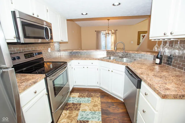 $238,000 | 8105 Foxchase Drive, Indianapolis, IN 46256