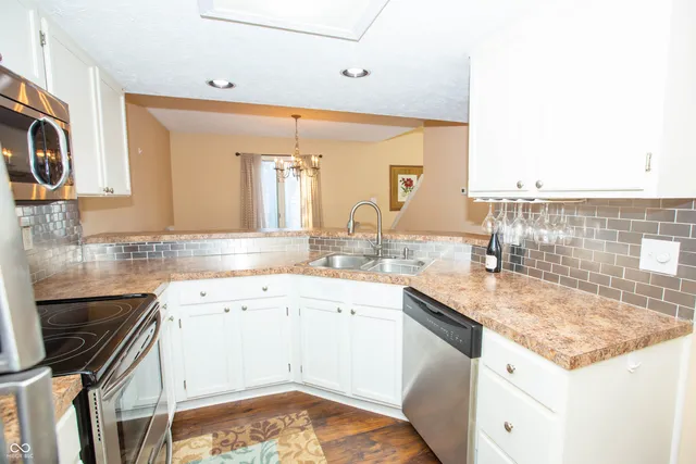 $238,000 | 8105 Foxchase Drive, Indianapolis, IN 46256