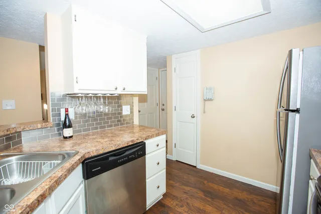 $238,000 | 8105 Foxchase Drive, Indianapolis, IN 46256