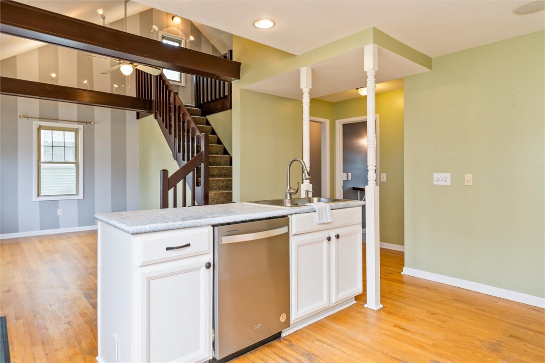 227 Walzer Road Irondequoit, NY 14622 - Photo 14 of 48