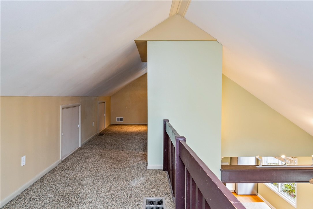 227 Walzer Road Irondequoit, NY 14622 - Photo 31 of 48